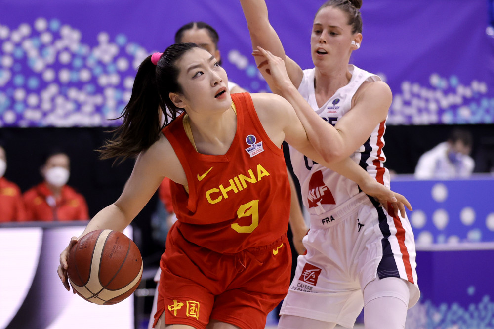 中国队碾压葡萄牙队，马龙统治全场