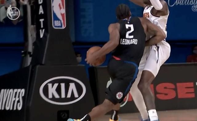 福建队碾压快船,麦科勒姆点燃赛场 福建队碾压快船,麦科勒姆点燃赛场