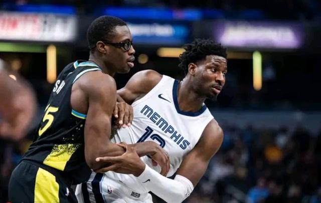 魔术完胜灰熊，西亚卡姆扛起全队