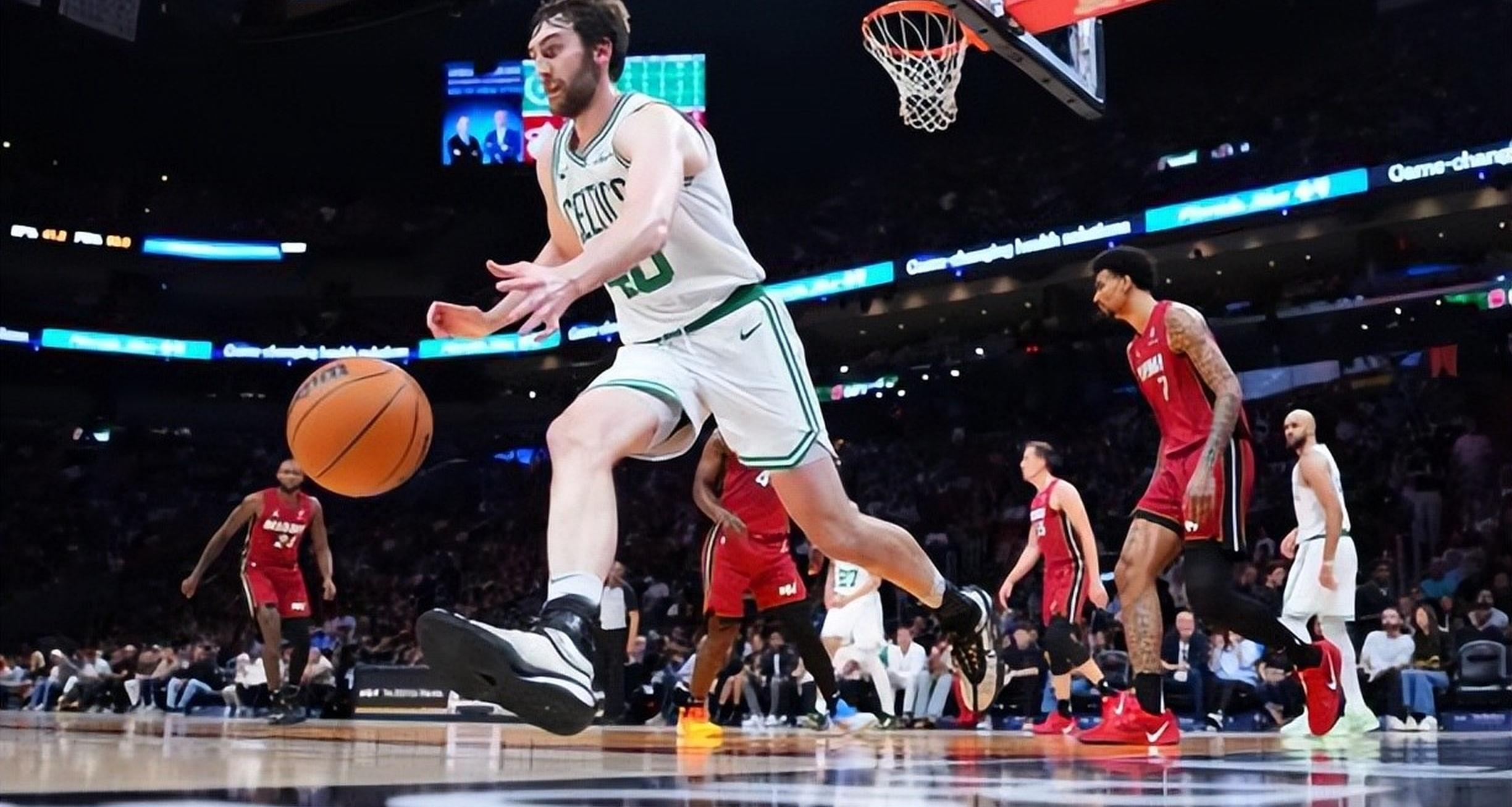 马刺翻盘凯尔特人，西亚卡姆关键制胜