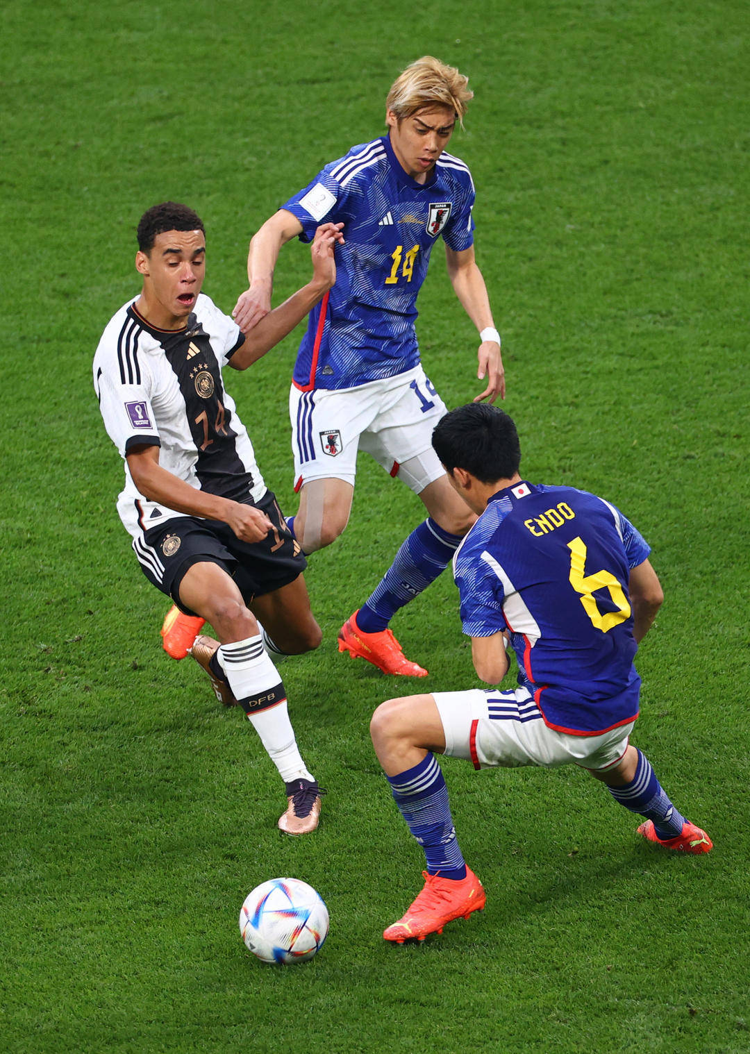 德国队完胜印尼队，黄鸭组合刷新纪录