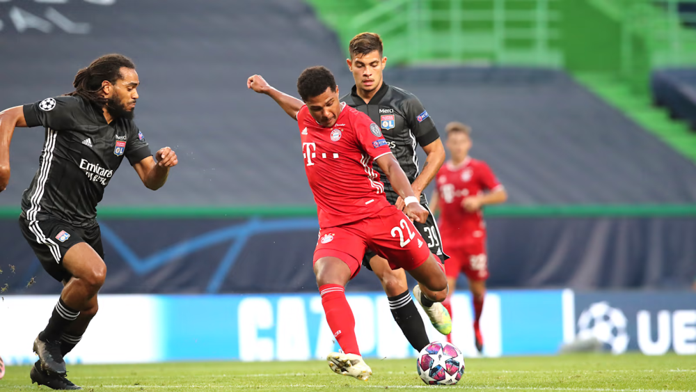 罗马横扫希腊，穆勒扛起全队