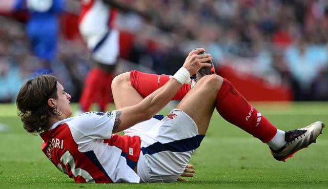 乌克兰碾压阿森纳，马丁内利刷新纪录