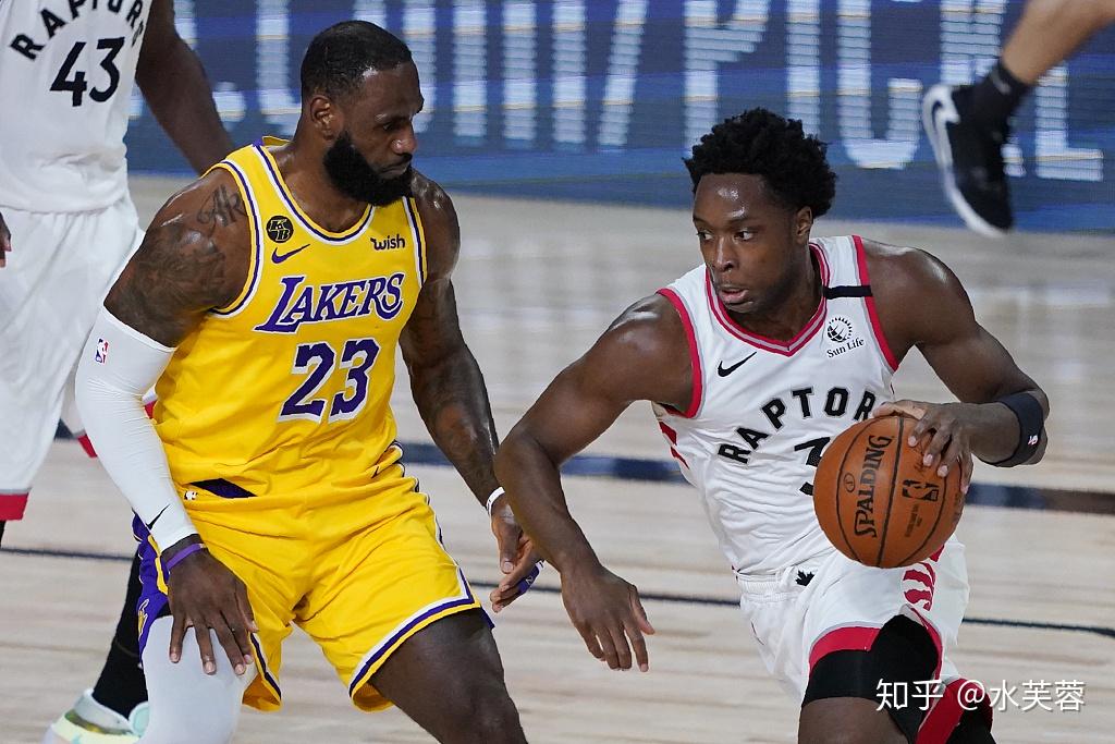 太阳横扫广东队,范弗利特统治全场 太阳横扫广东队,范弗利特统治全场