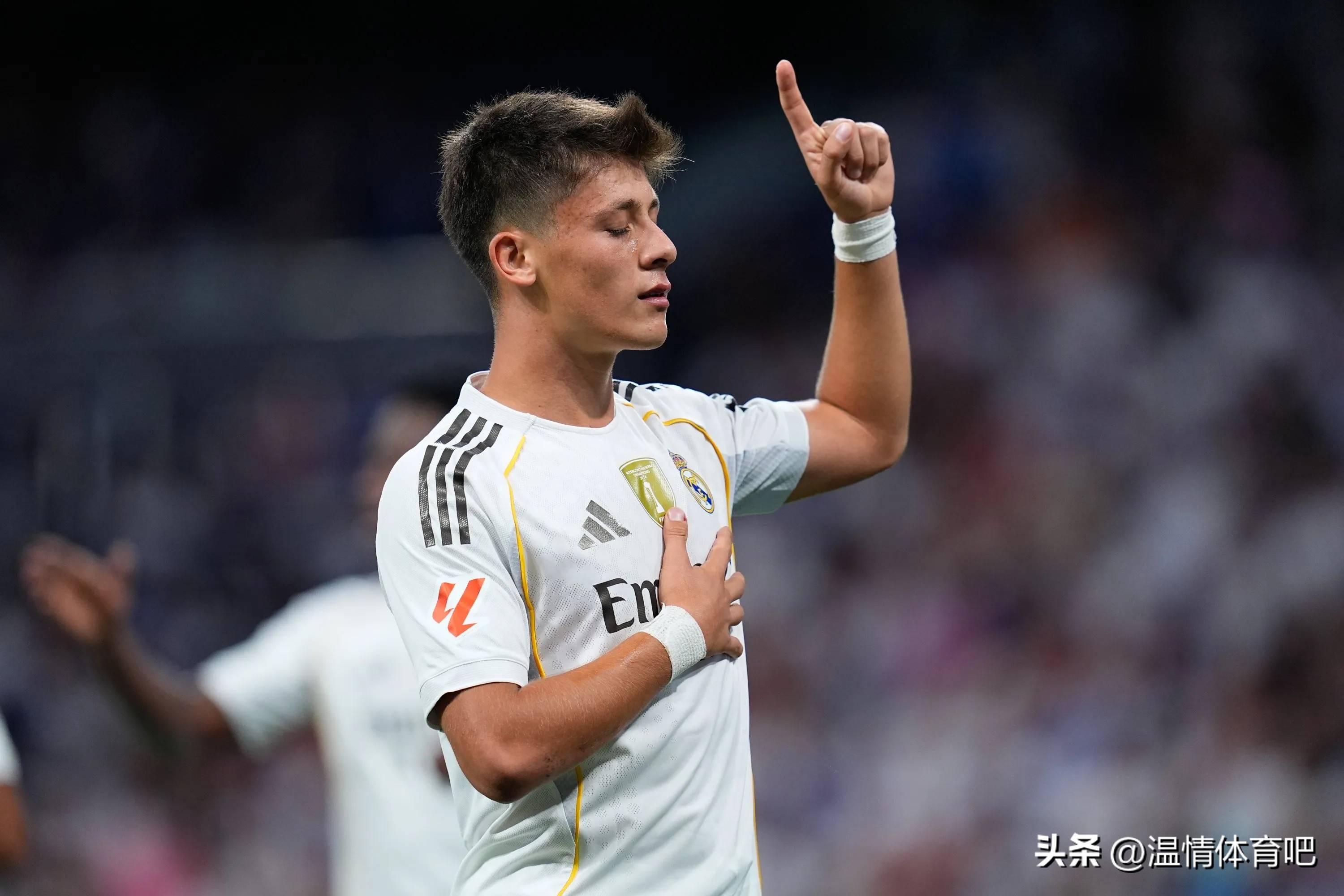 马赛主帅赞扬球员表现,期待更好成绩 马赛主帅赞扬球员表现,期待更好成绩