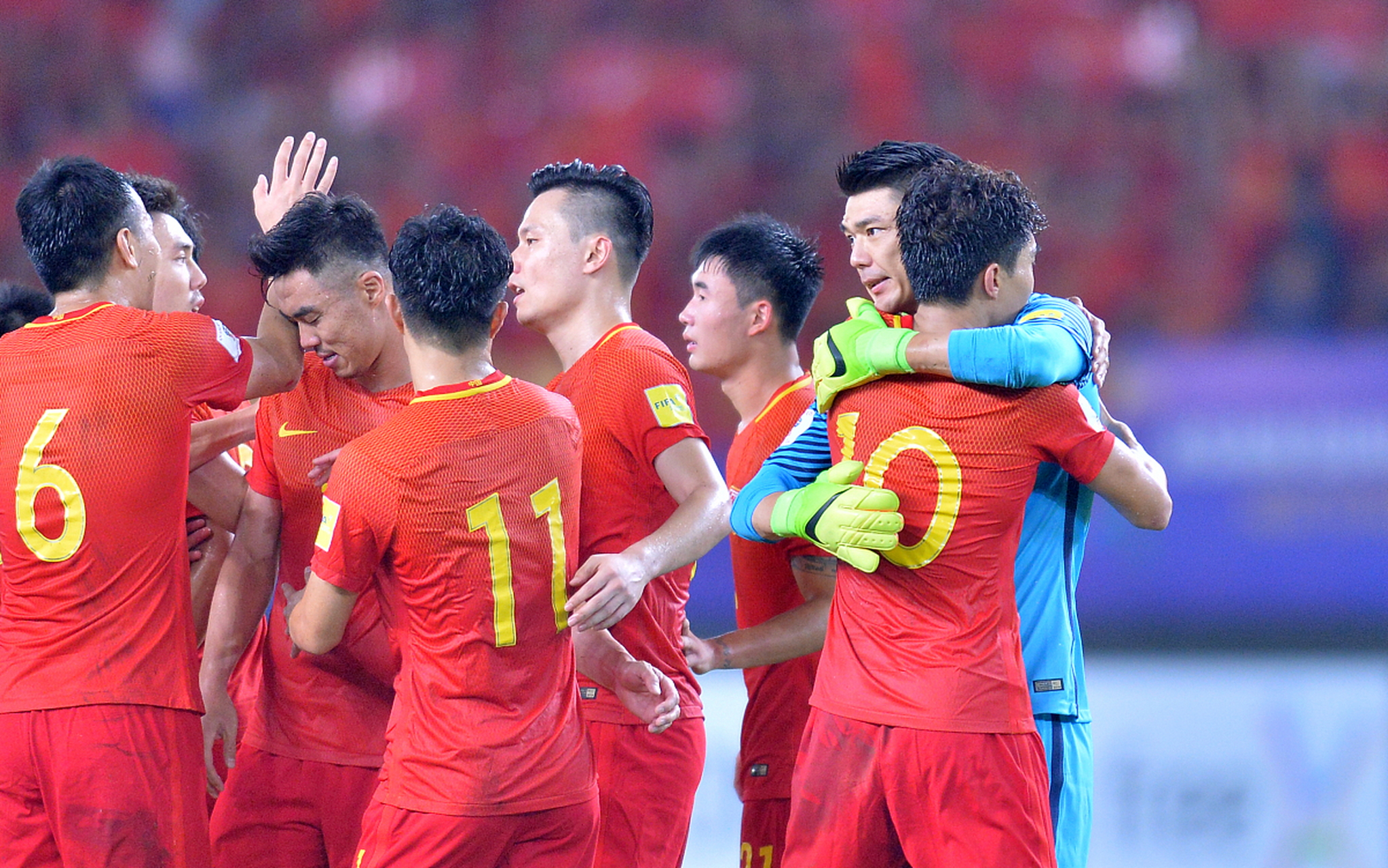 国内足球杯赛开启新赛季彰显实力