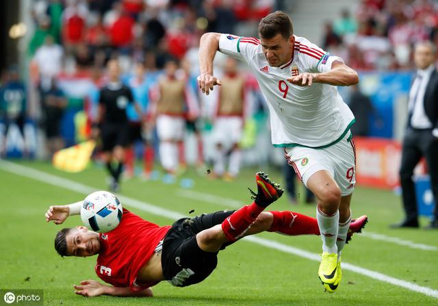 瑞士遭遇失利，丹麦队势如破竹