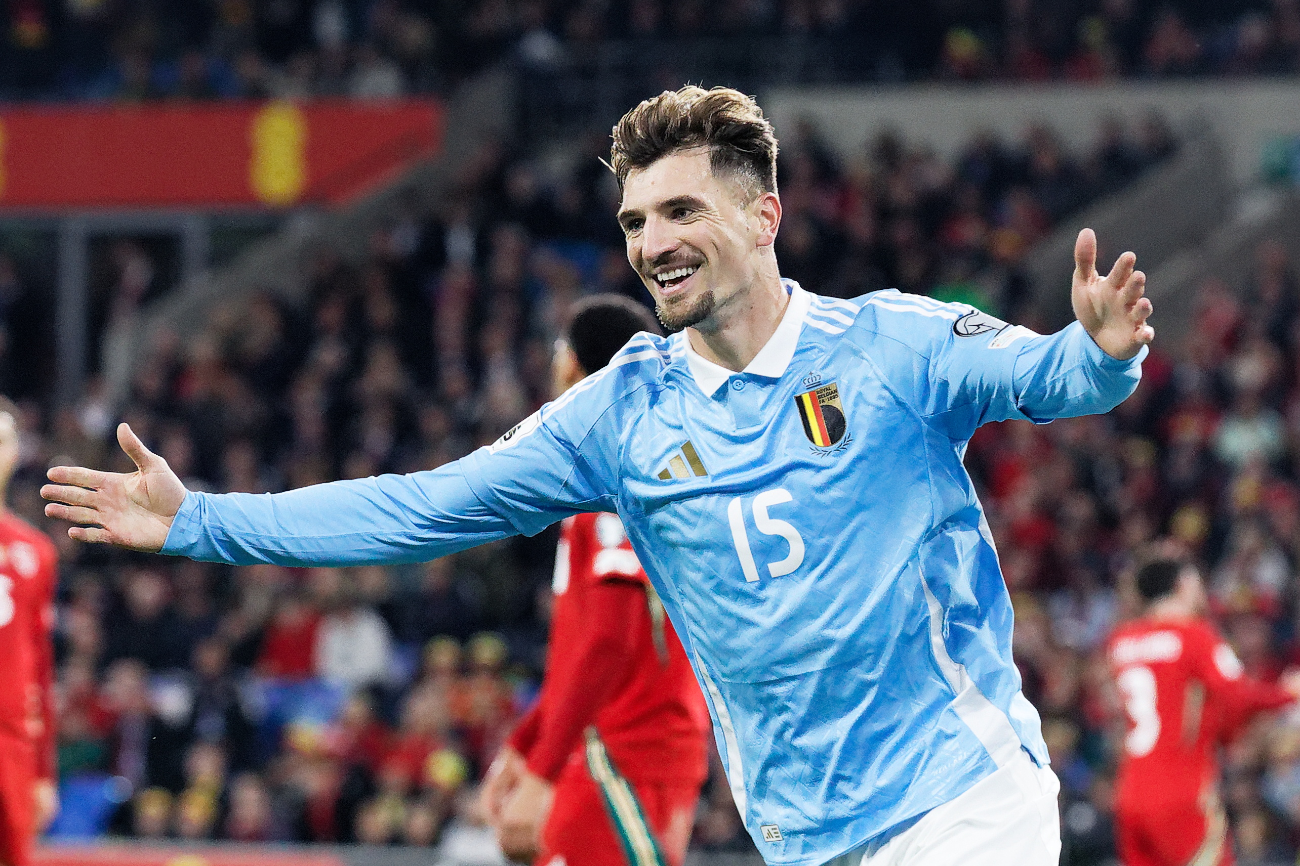 比利时队全面击败奥地利，晋级瑞士热身赛